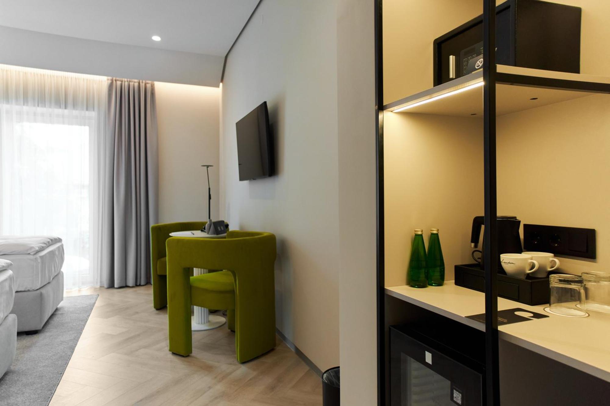 Hotel Laudon Ujgorod Dış mekan fotoğraf
